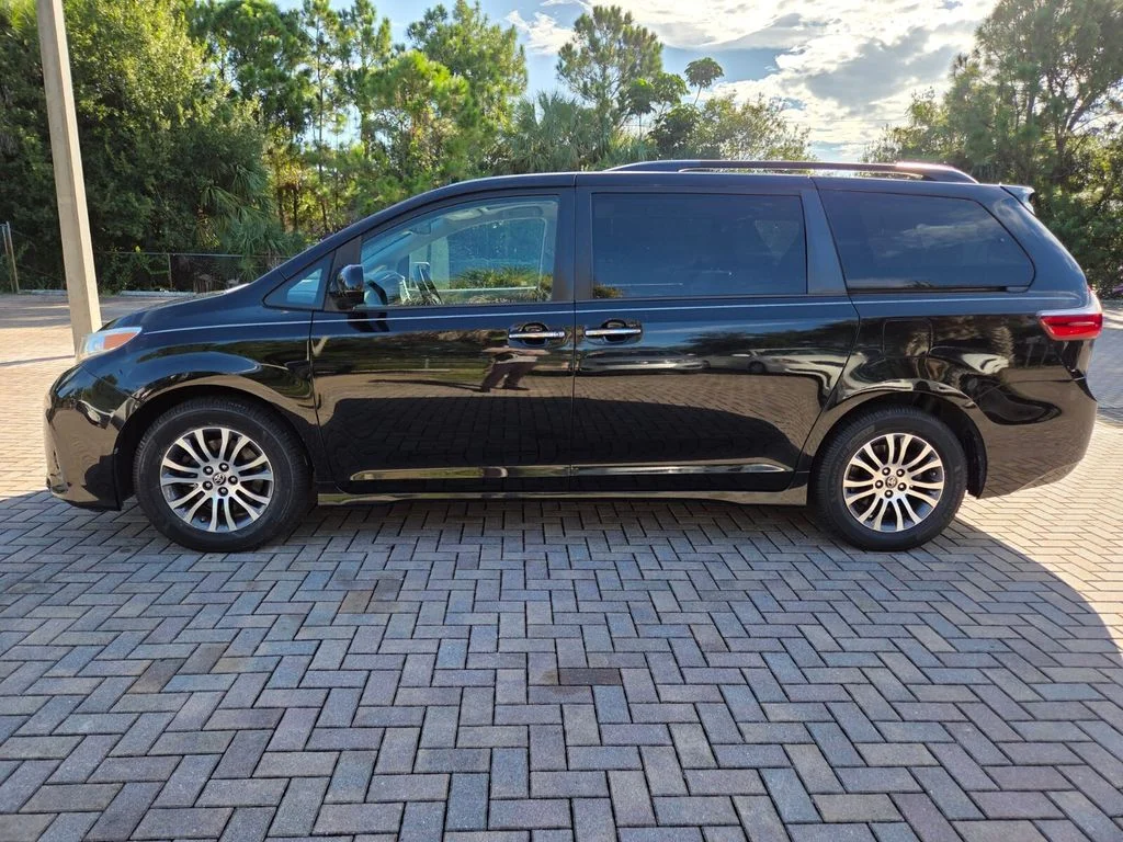 Certified Used 2020 Black Toyota XLE image 8