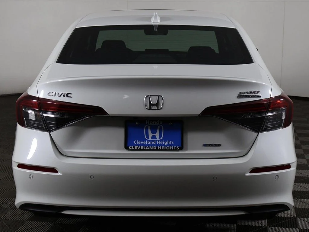 Used 2025 Platinum White Pearl Honda Sport Touring image 14