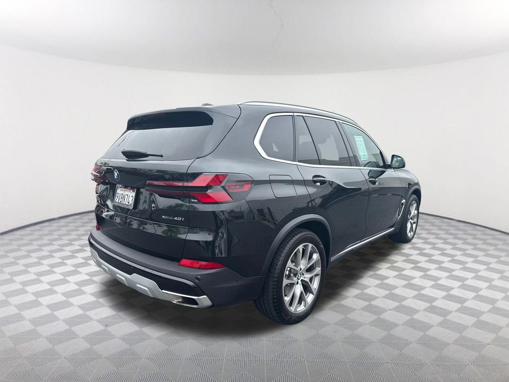 Used 2026 Black BMW xDrive40i image 4
