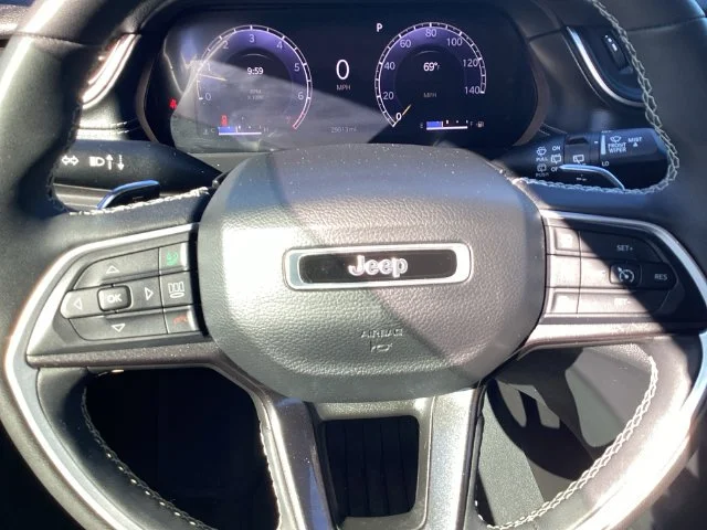 Used 2023 Bright White Clearcoat Jeep Laredo image 12