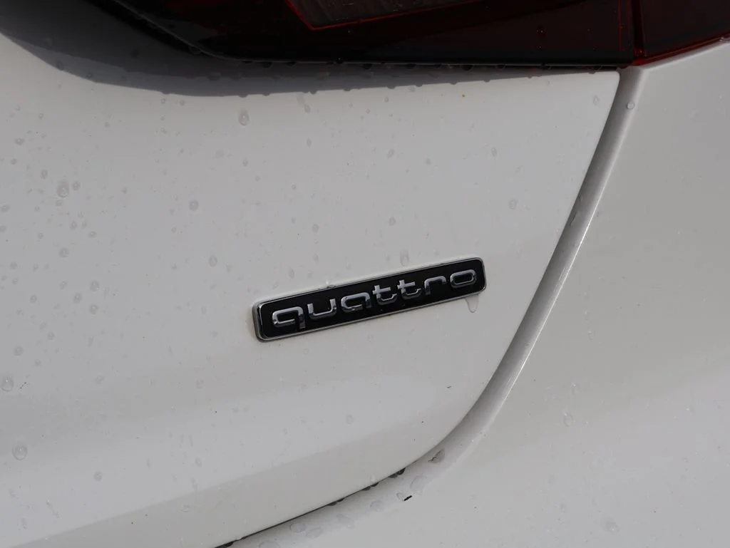 Used 2025  Audi 45 S line Premium image 9