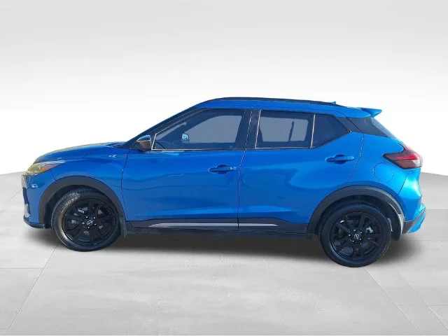 Used 2024 Blue Nissan SR image 5