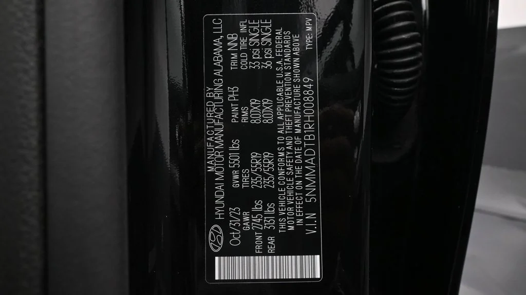 Certified Used 2024 Black Genesis 2.5T image 23