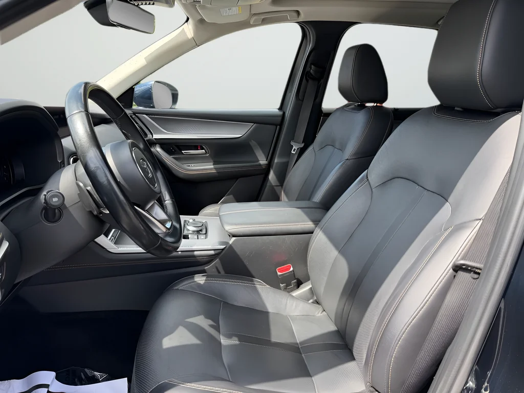 Used 2024 Blue Mazda 3.3 Turbo S image 18
