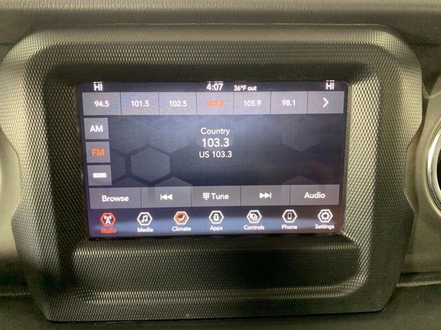 Used 2021 Gray Jeep Unlimited Sahara image 6