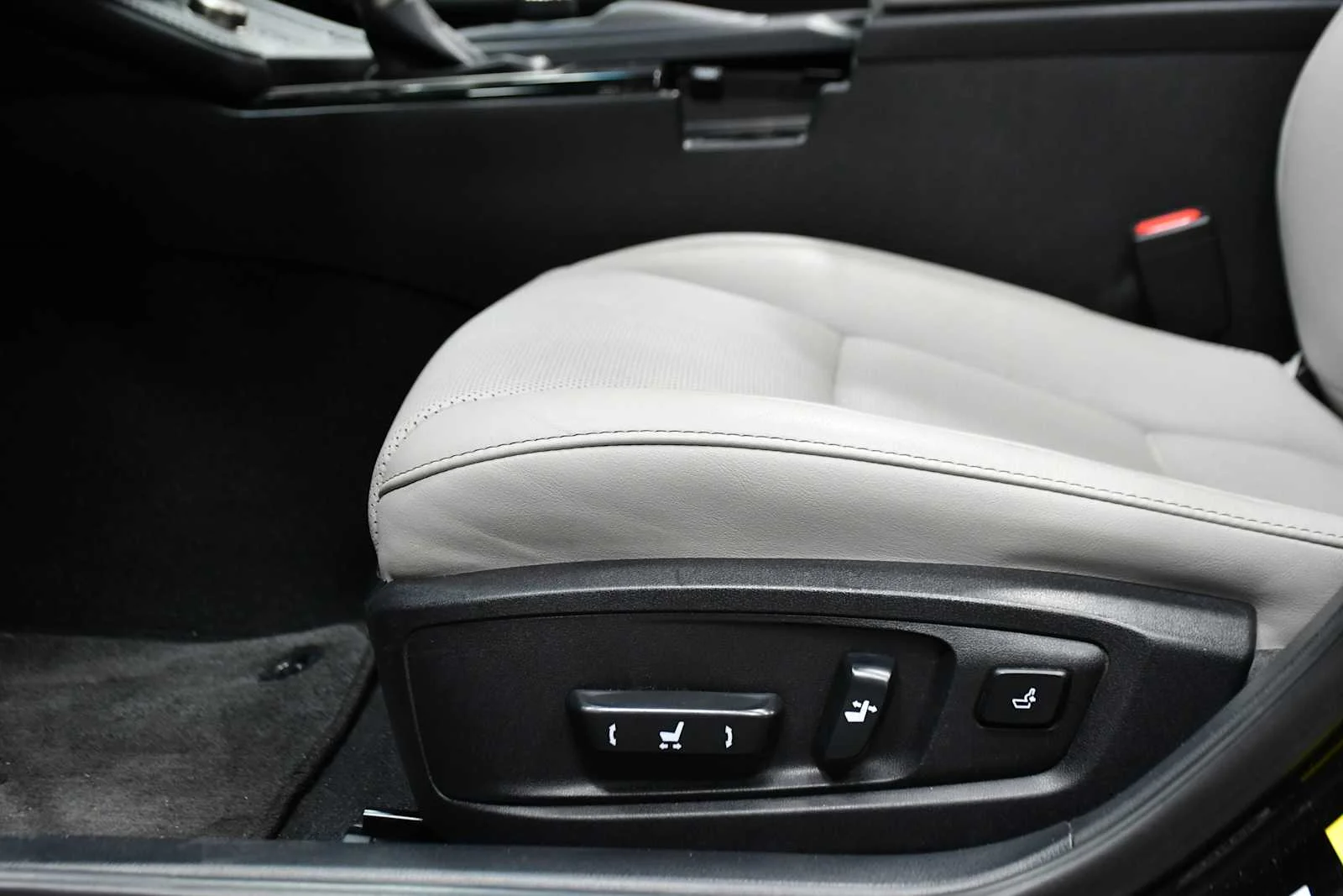 Used 2016 Obsidian Lexus  image 15
