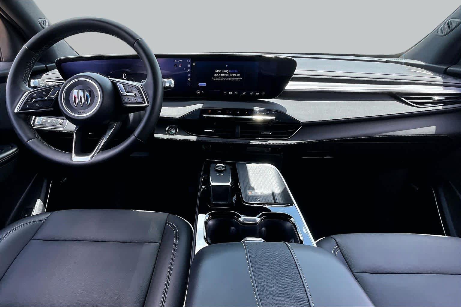 Used 2025 Summit White Buick Preferred image 16