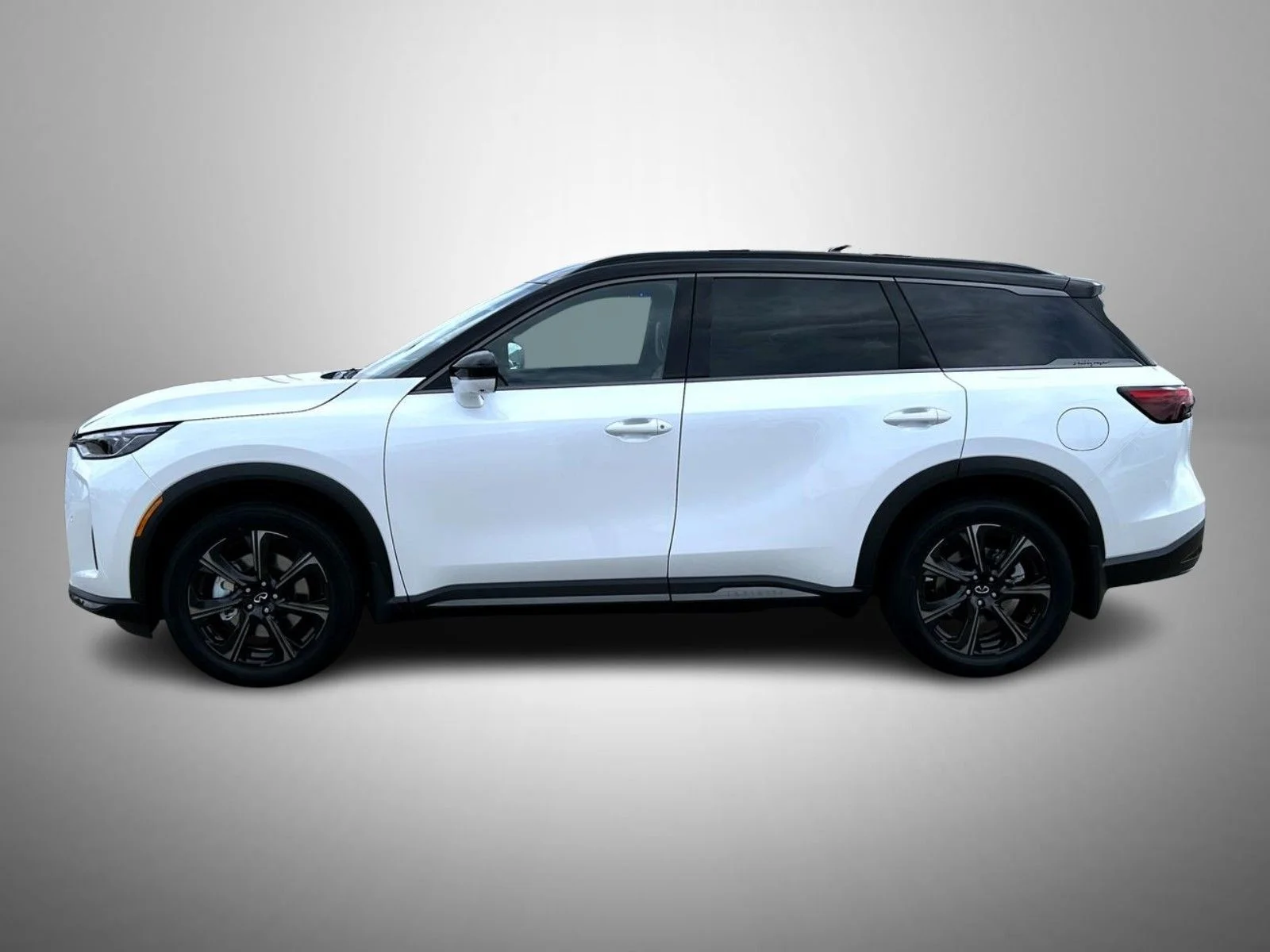 New 2027 Black INFINITI Autograph image 8