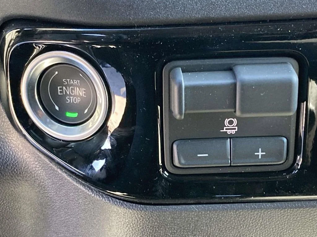 New 2026 Sterling Metallic GMC SLE image 22