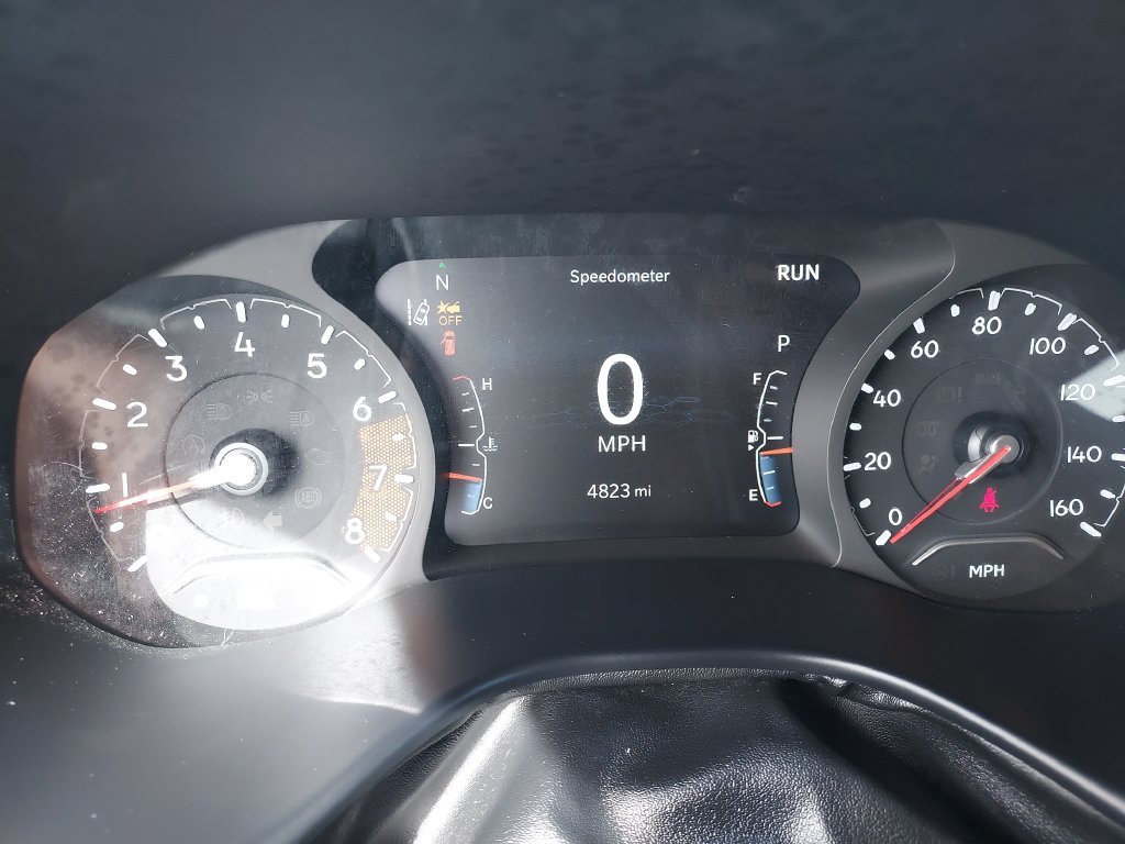 Used 2023 White Jeep Trailhawk image 18