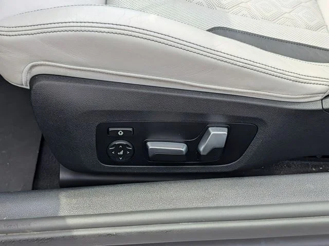 Used 2020 Gray BMW Base image 18