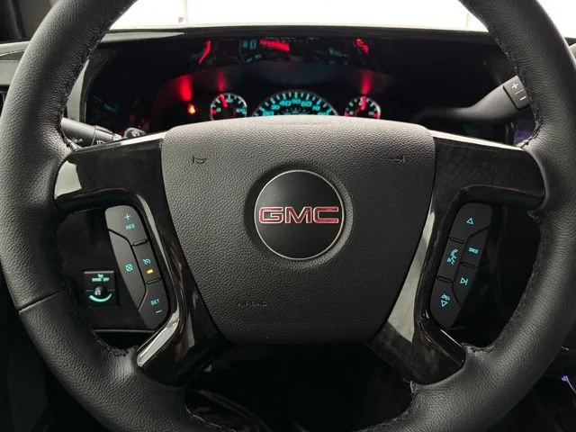 Used 2025 Onyx Black GMC Work Van image 28