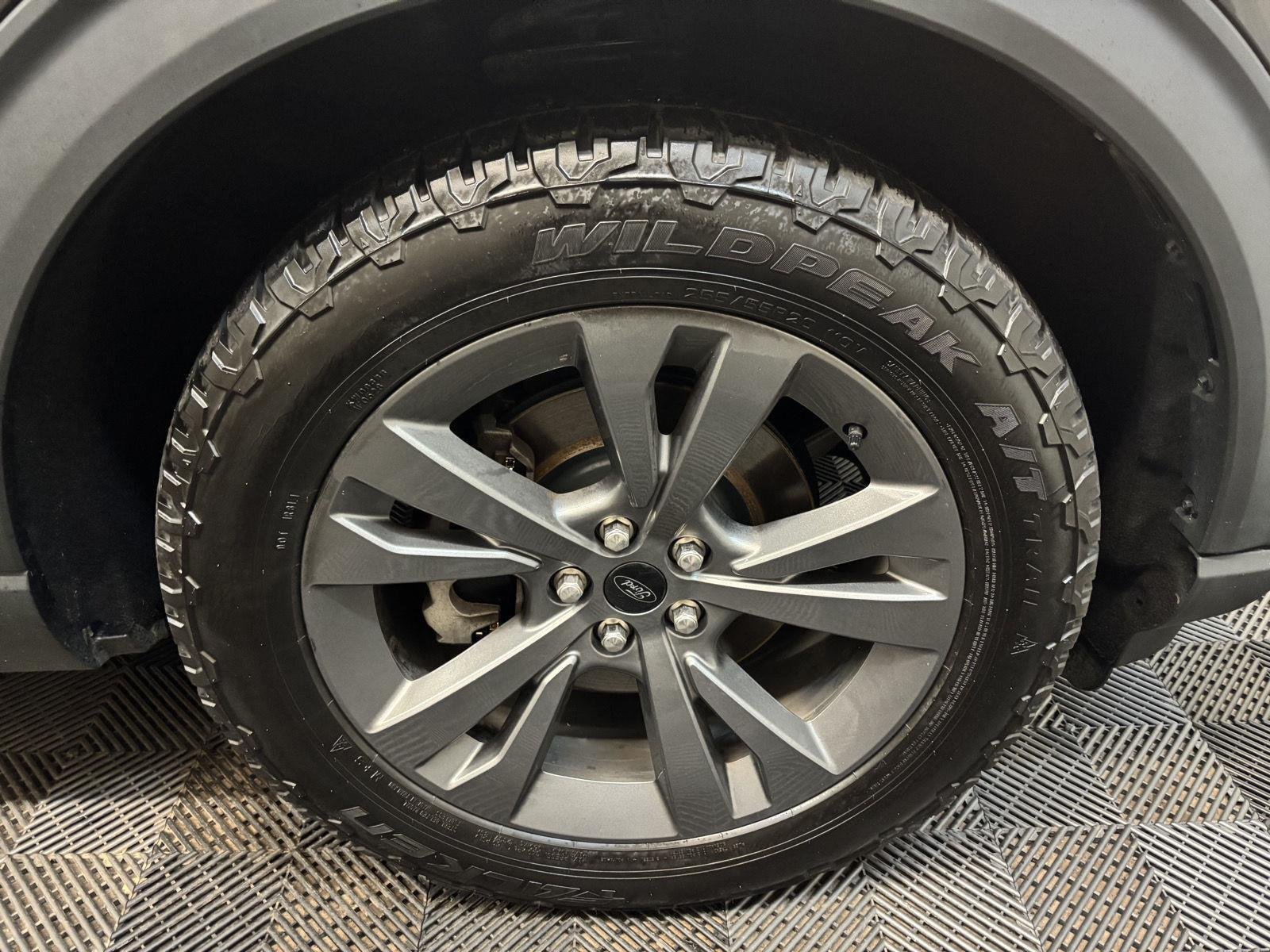 Used 2021 Agate Black Metallic Ford XLT image 49