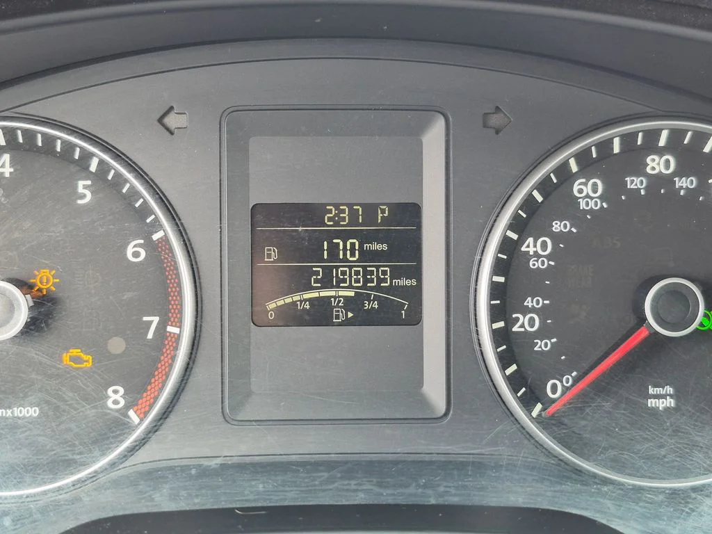 Used 2013 Black Volkswagen SEL image 35