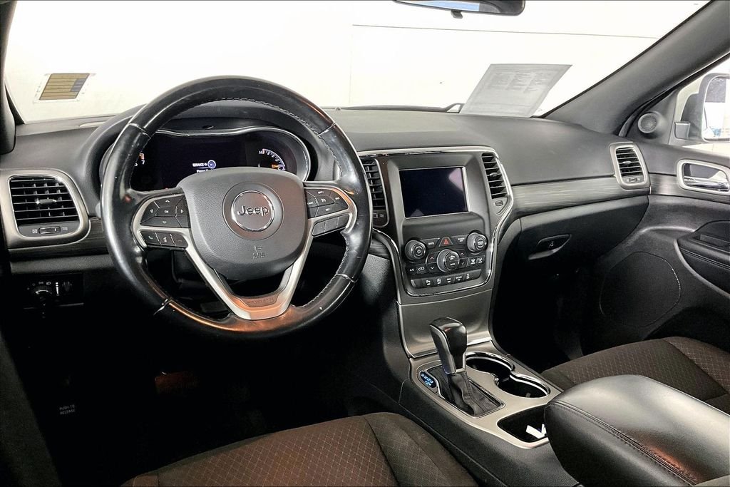 Used 2021 White Jeep Laredo E image 4