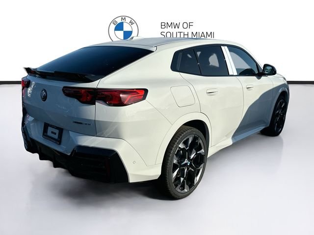 New 2026 White BMW xDrive28i image 4