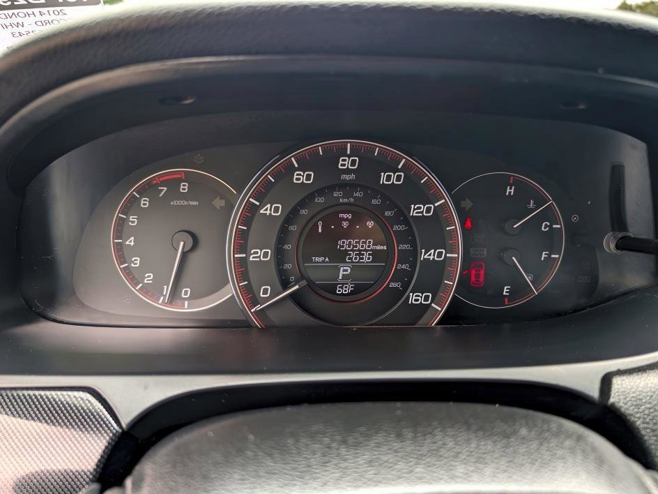 Used 2014 White Orchid Pearl Honda Sport image 21