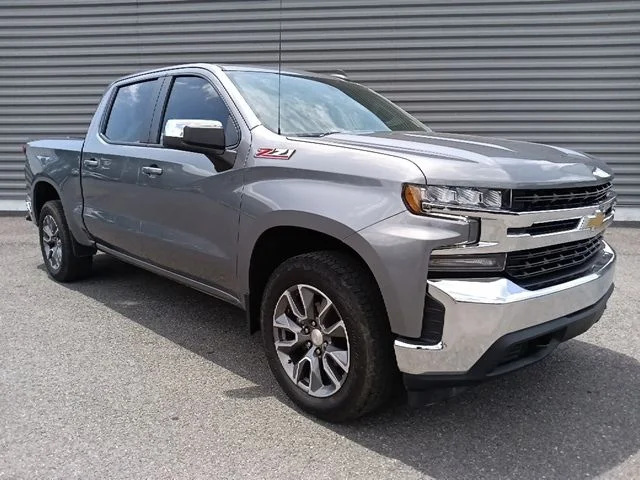 2021 Chevrolet Silverado 1500 LT 4X4 Crew Cab Short Box's photo