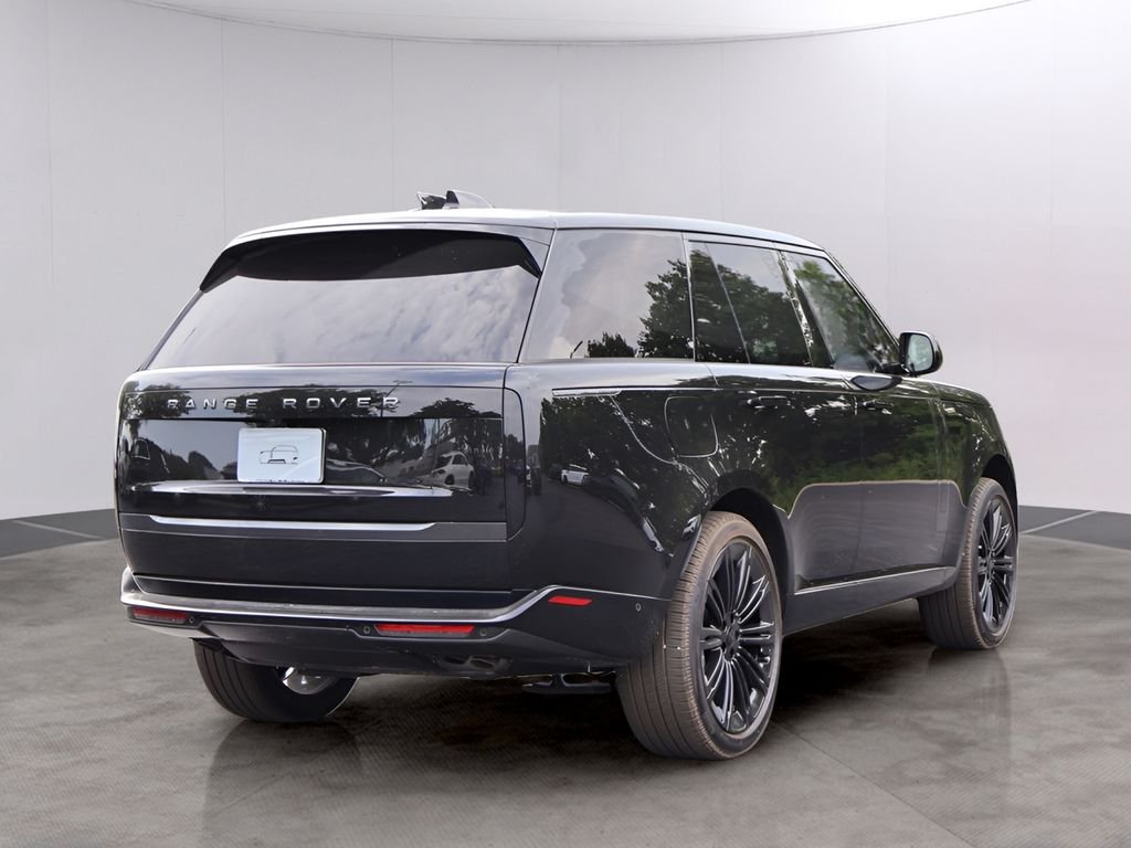 New 2026 Santorini Black Land Rover SE image 7