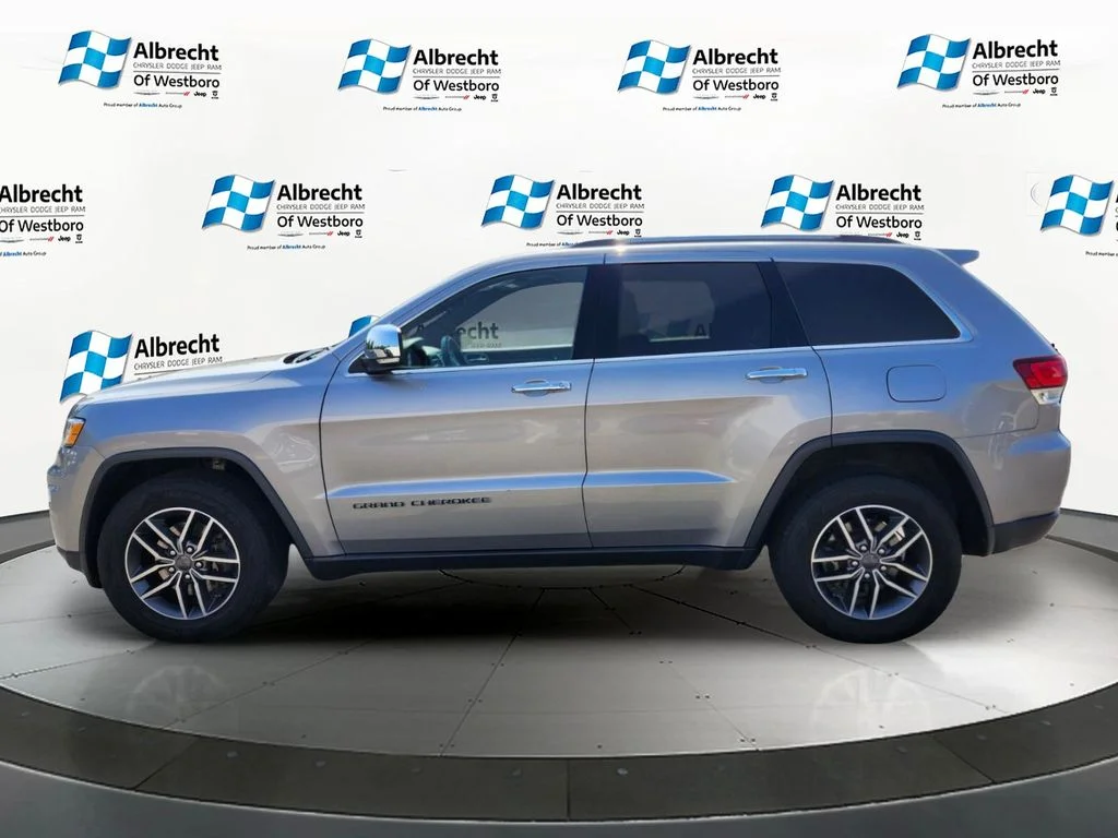 Used 2020 Silver Jeep Limited image 2