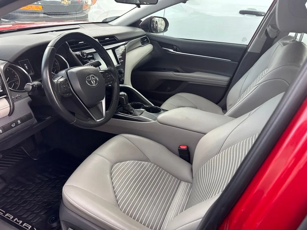 Used 2020 Red Toyota SE image 3