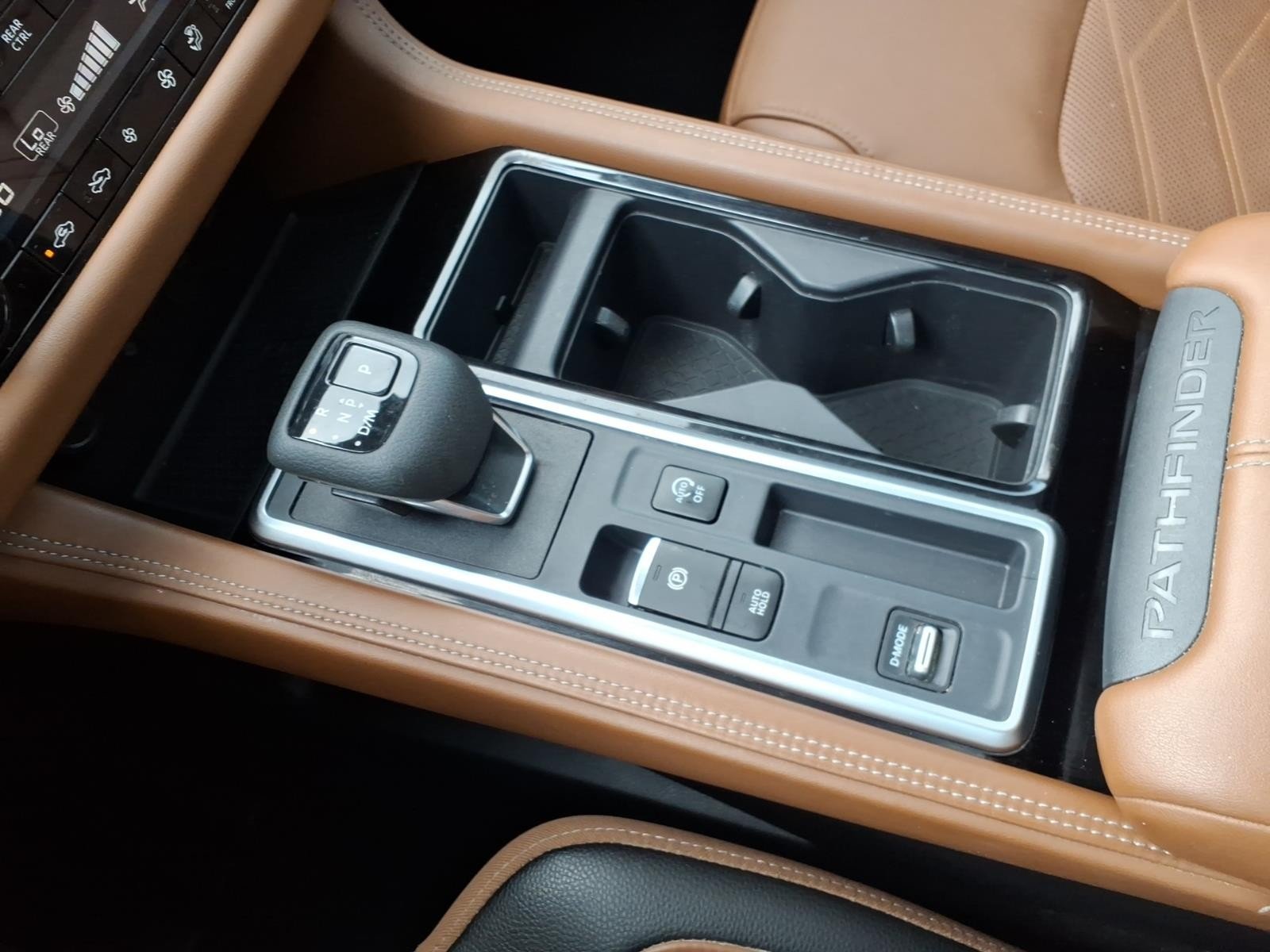 2024 Nissan Pathfinder Platinum Green at Robbins Nissan