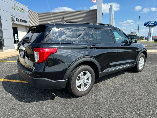Used 2023 Black Metallic Ford XLT image 8