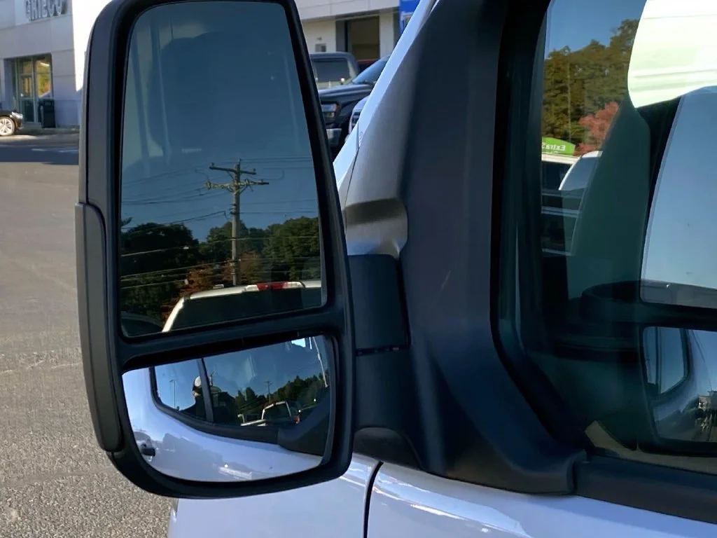 Used 2024 Oxford White Ford  image 28