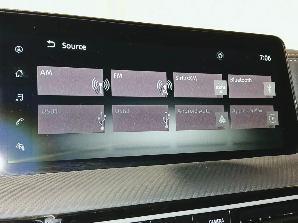Used 2025 Black Nissan SR image 23
