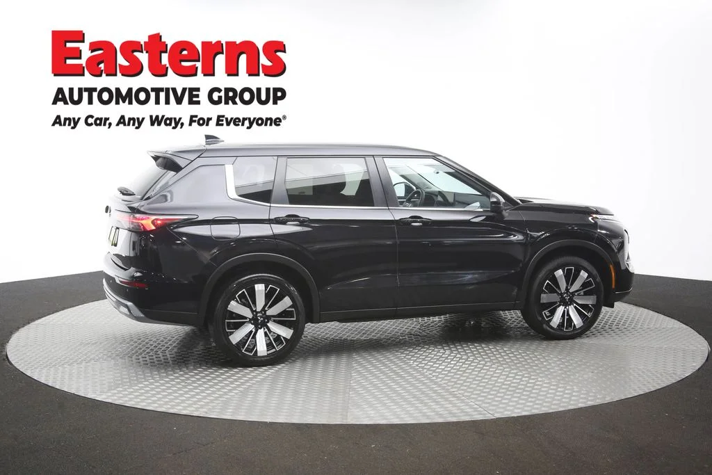 Used 2025 Black Mitsubishi SE image 44