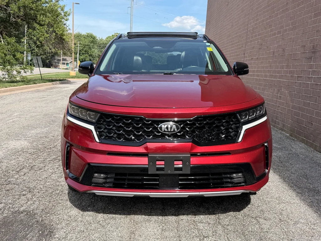 Used 2021 Passion Red Tintcoat Kia SX image 26