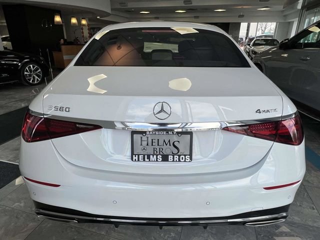 New 2026 MANUFAKTUR Moonlight White Metallic Mercedes-Benz S 580 image 5