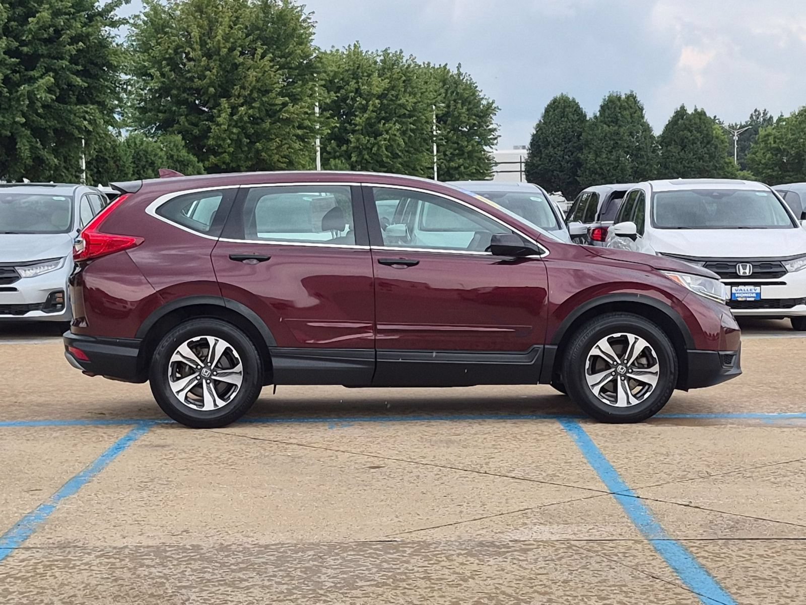 2017 Honda CR-V LX - Photo 6