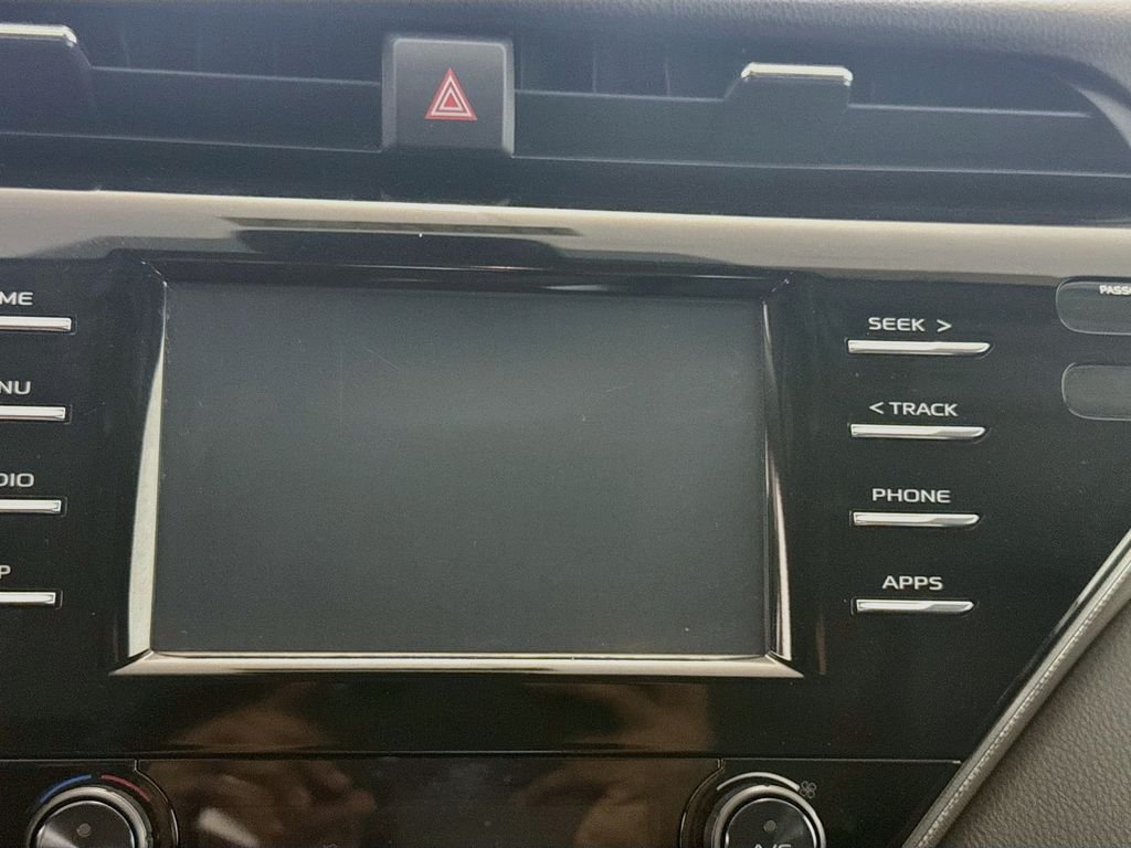 Used 2019 White Toyota  image 13