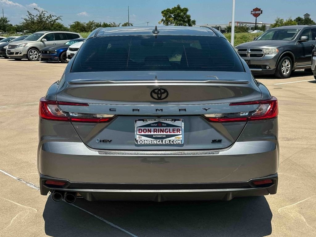 Used 2026  Toyota SE image 4