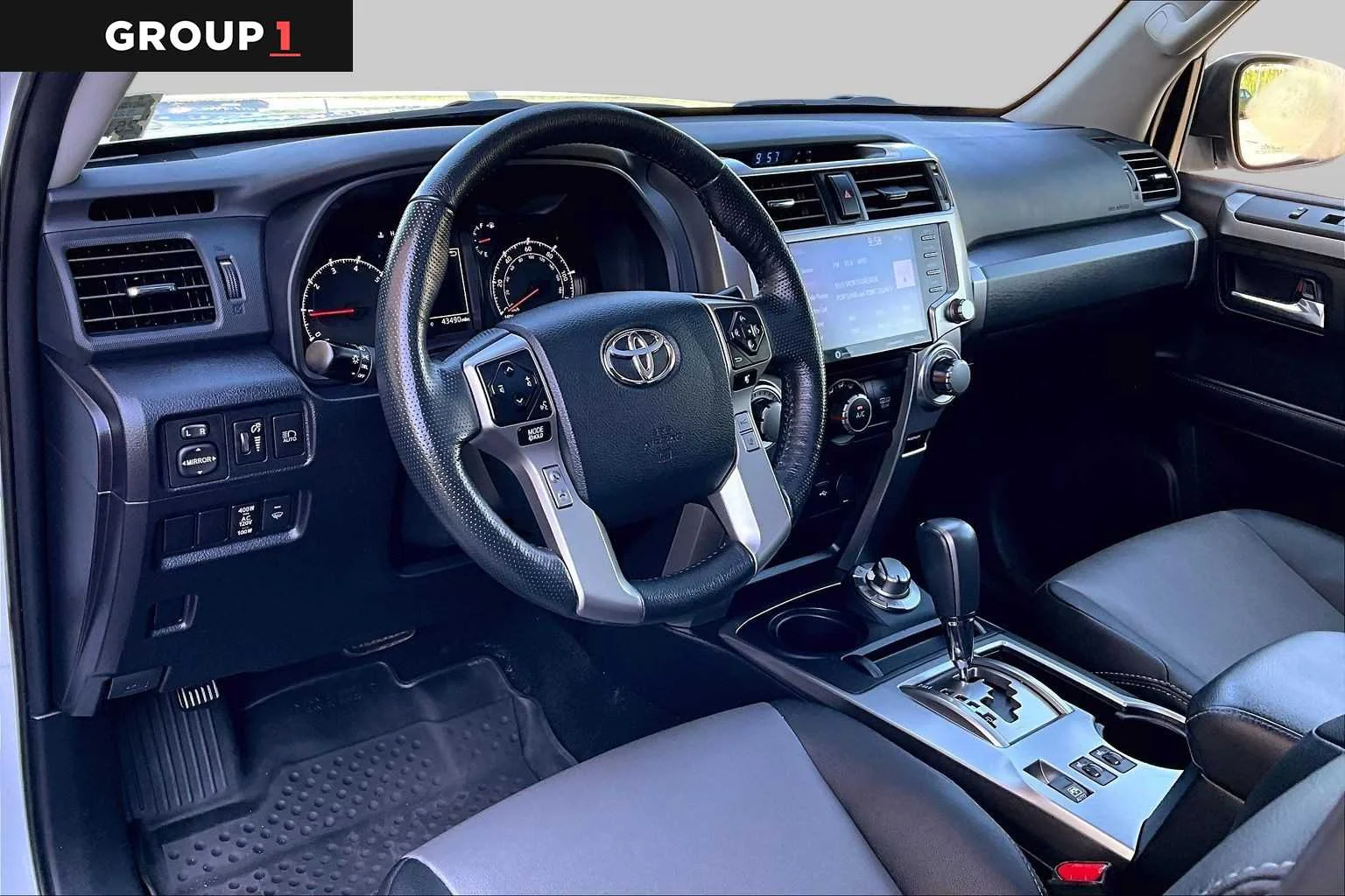 Certified Used 2024 Ice Cap Toyota SR5 Premium image 18