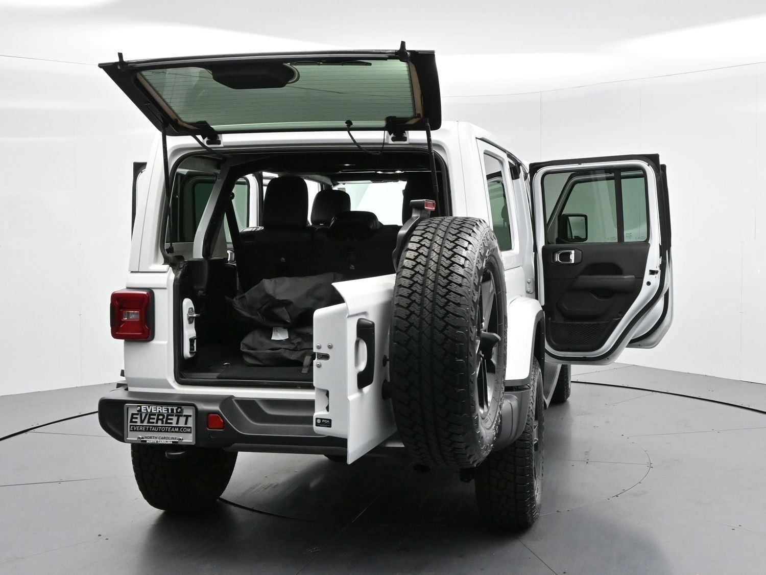 Used 2022 Bright White Clearcoat Jeep Unlimited Sahara Altitude image 42