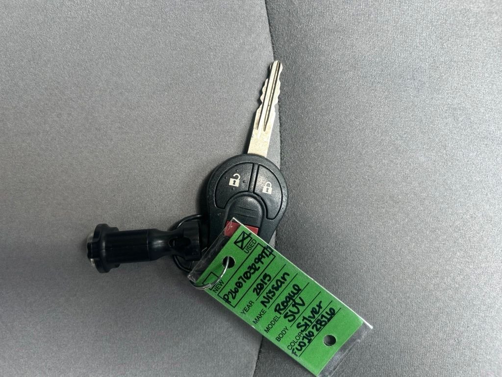 Used 2015 Gray Nissan S image 30