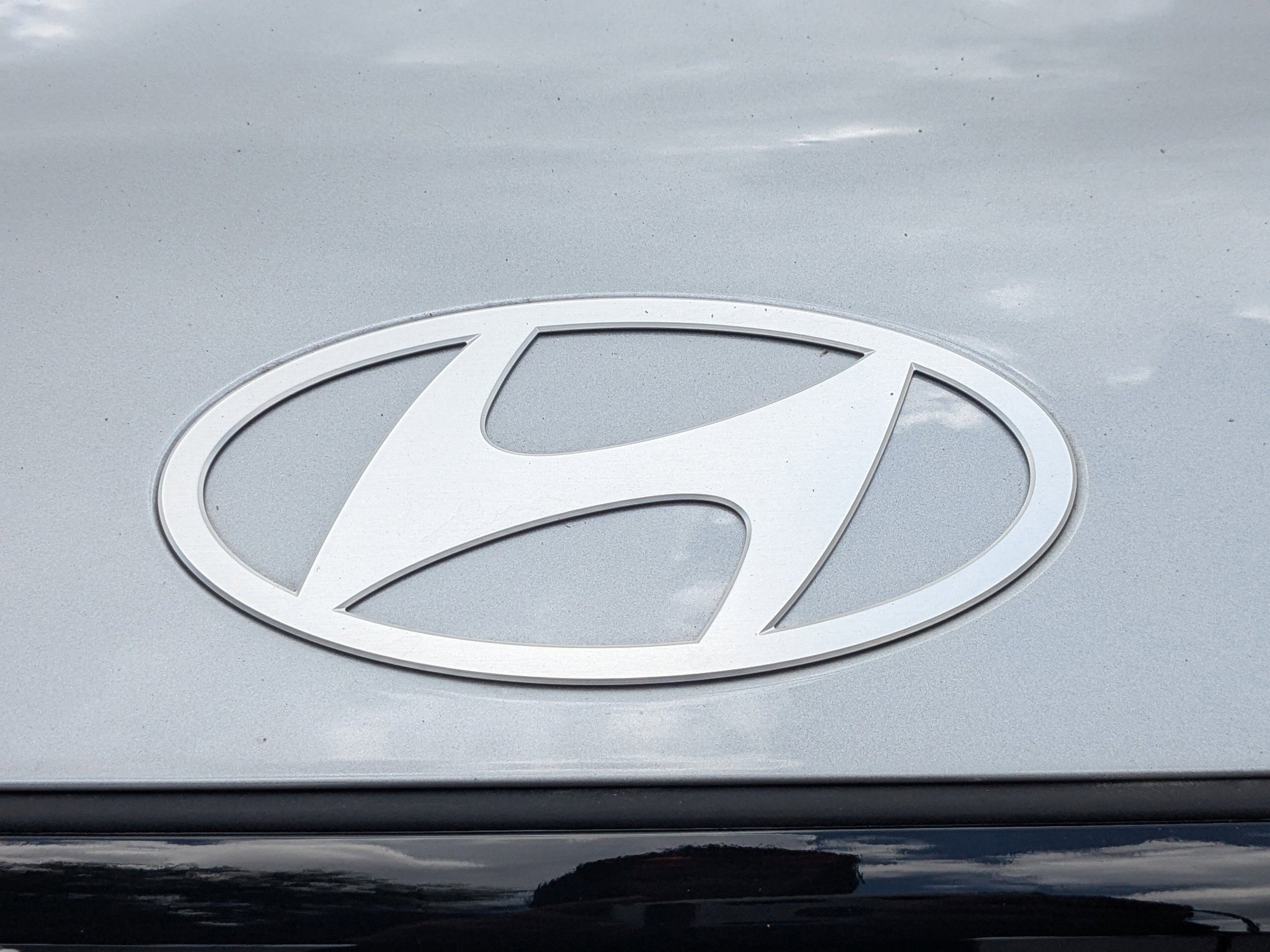 New 2026 Shimmering Silver Hyundai SE image 13