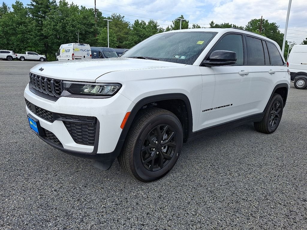 New 2026 Bright White Clearcoat Jeep Altitude image 2