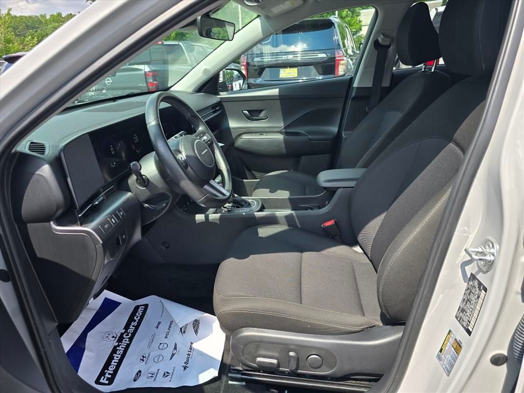 Used 2025 Gray Hyundai SEL image 11