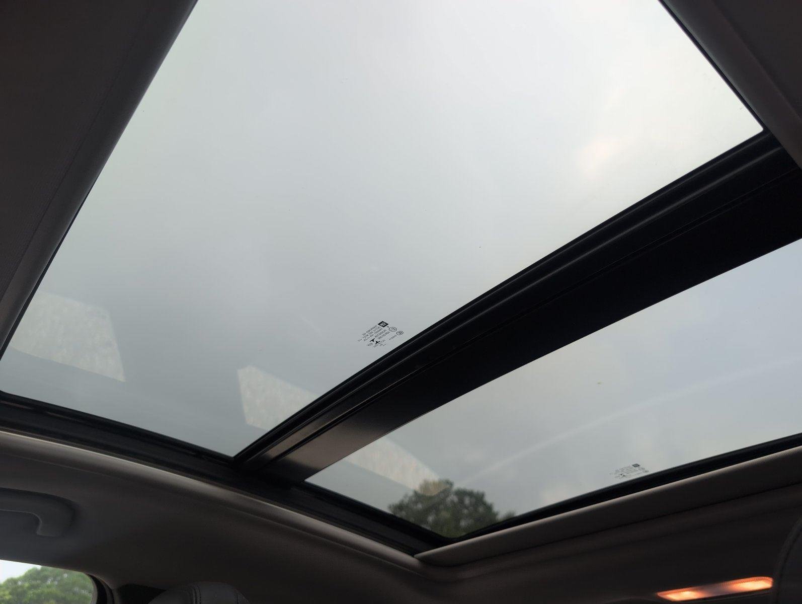 Used 2022 Summit White Chevrolet LT image 21