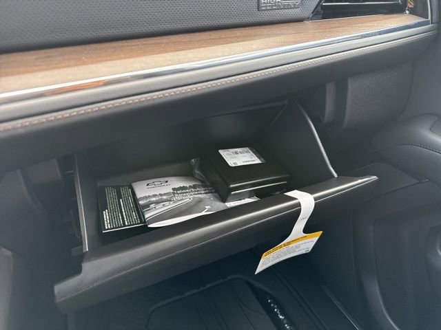2026 Chevrolet Suburban High Country - Photo 44