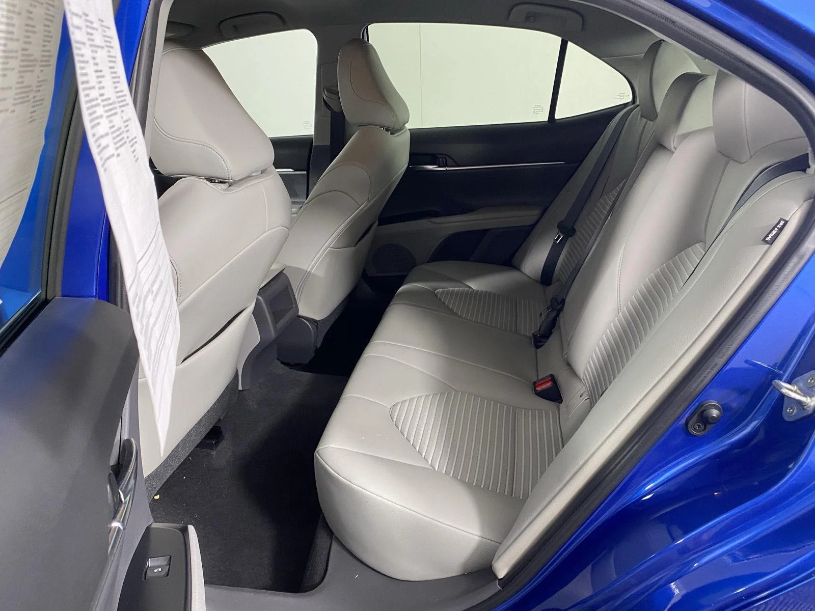 Used 2020 Blue Streak Metallic Toyota SE image 20