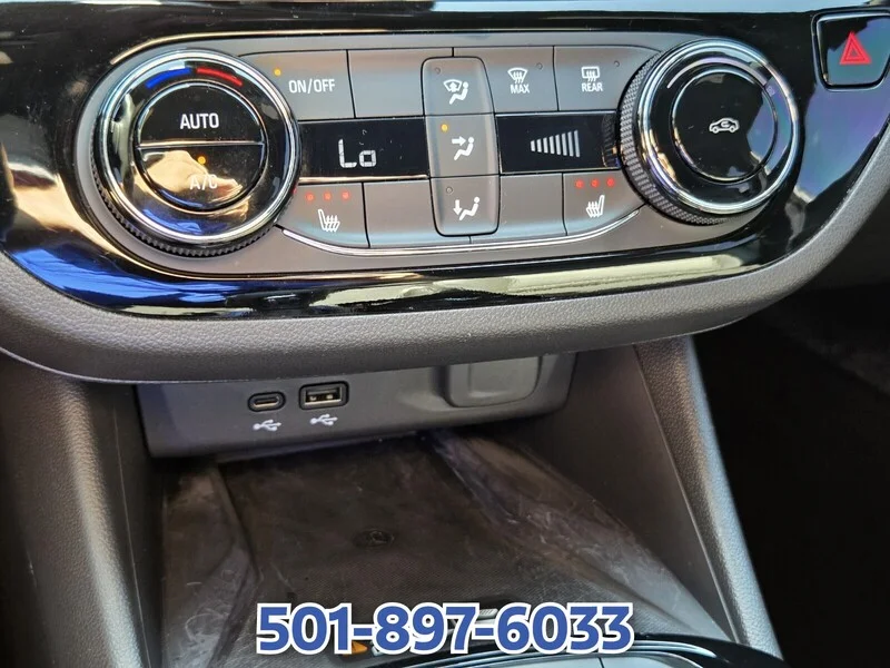 Used 2025 Summit White BUICK FWD 4DR SPORT TOURING image 20