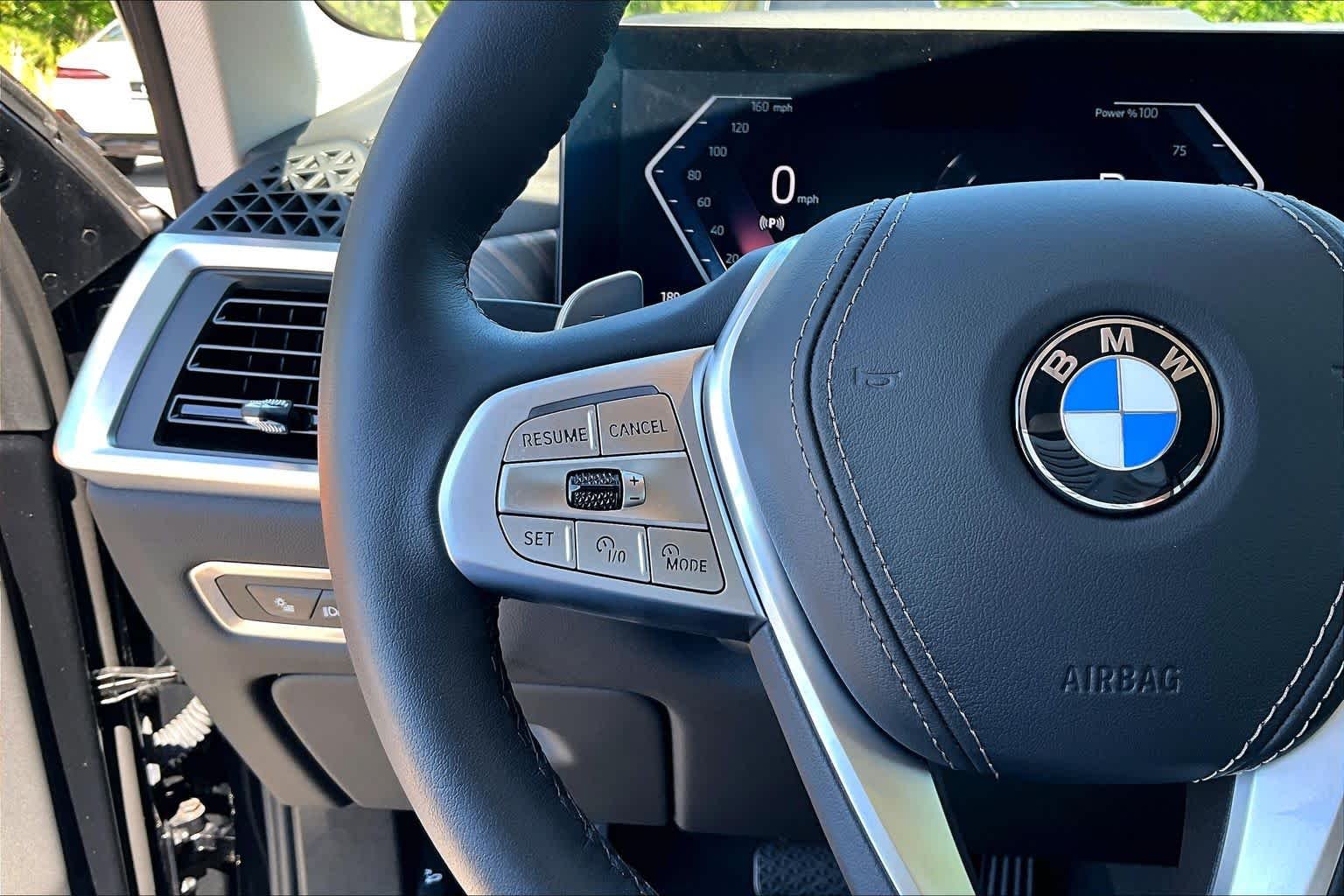 2025 BMW X7 40i - Photo 26