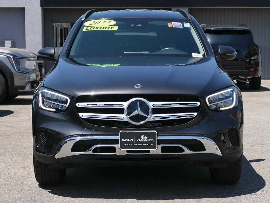 Used 2022 Gray Mercedes-Benz GLC 300 image 8