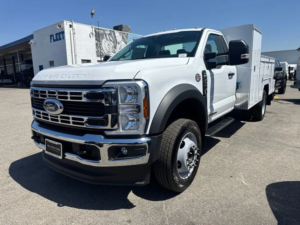New 2026 Oxford White Ford XL image 13