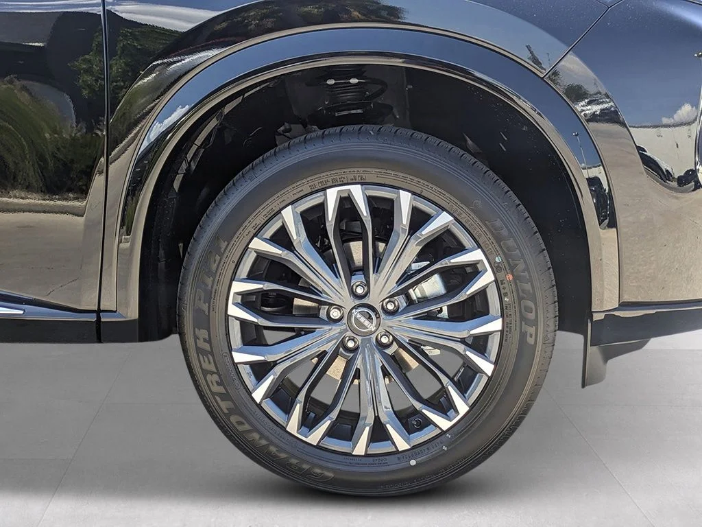 New 2026 Black Nissan Platinum image 9