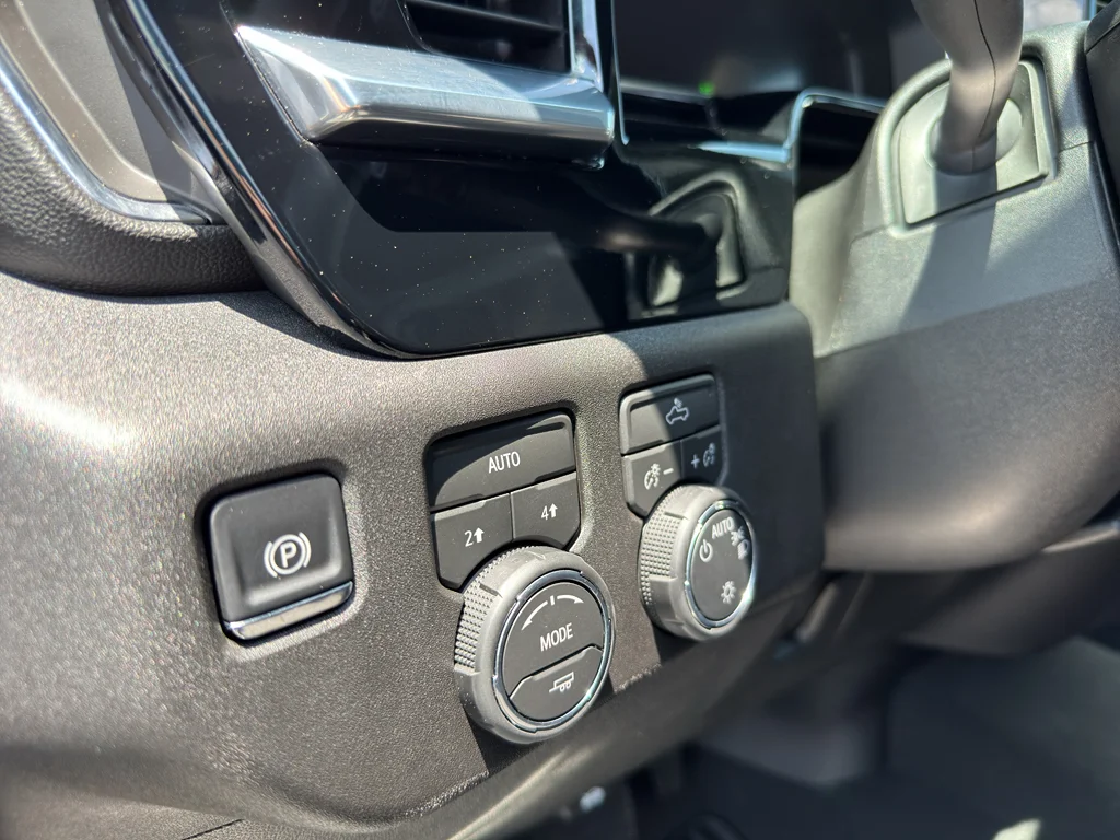 Used 2026 Black Chevrolet LT image 15